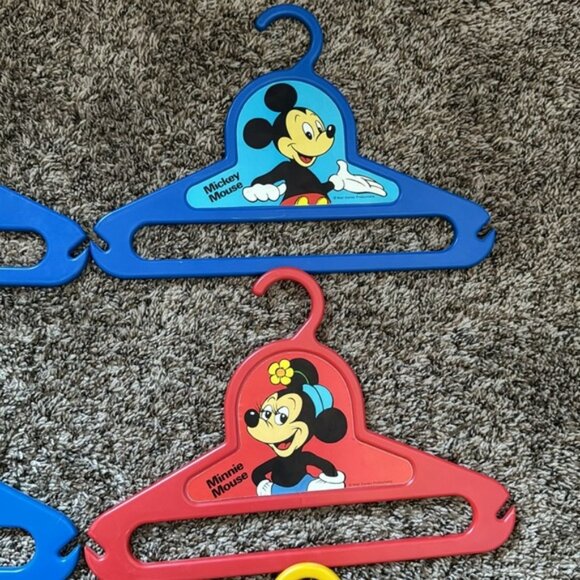 Vintage Set of Walt Disney Kids Plastic Hangers Mickey, Minnie, Donald - Picture 5 of 12